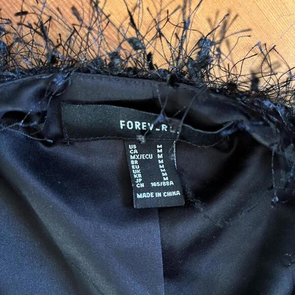 Forever 21 Women's Black Shag Festive Jacket, Size Medium - Picture 5 of 8